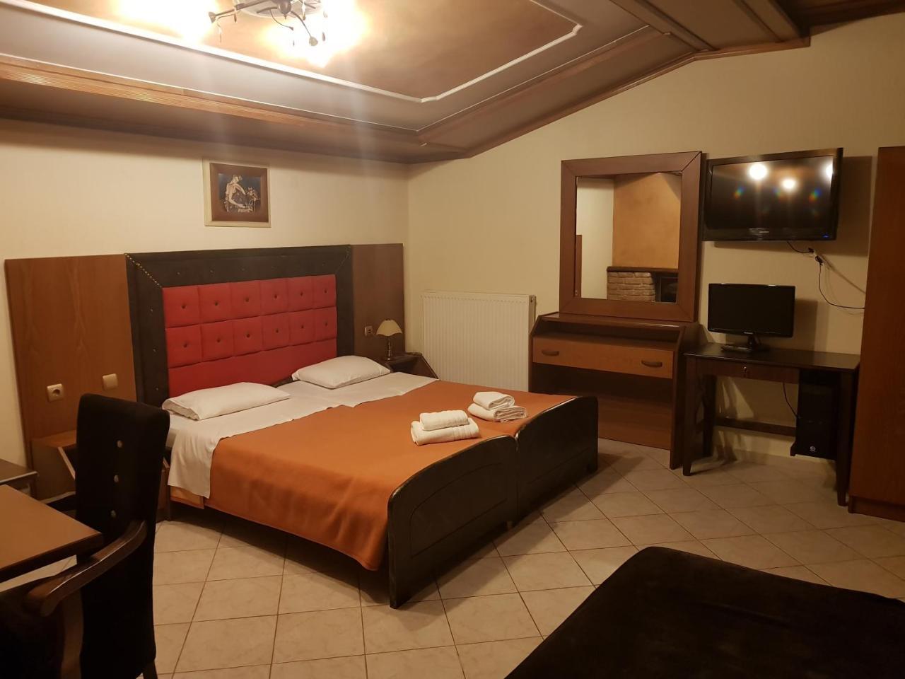Hotel Παραδοσιακο Káto Loutrákion المظهر الخارجي الصورة